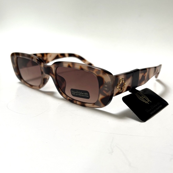 House of Harlow 1960 Slim Rectangle Oval Sunglasses Tortoise Shell NWT Light